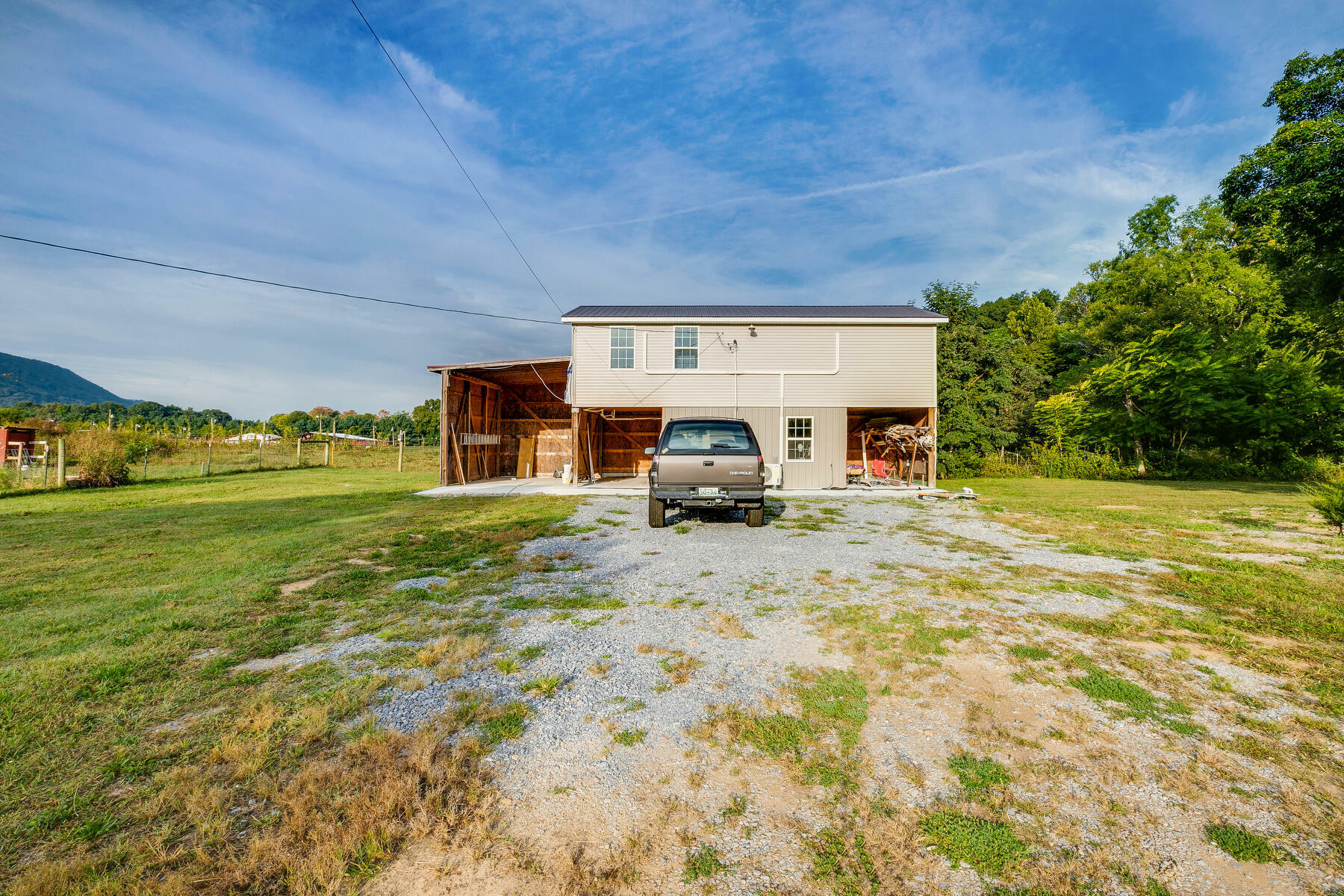 Property Photo:  385 Arnold Road  TN 37659 