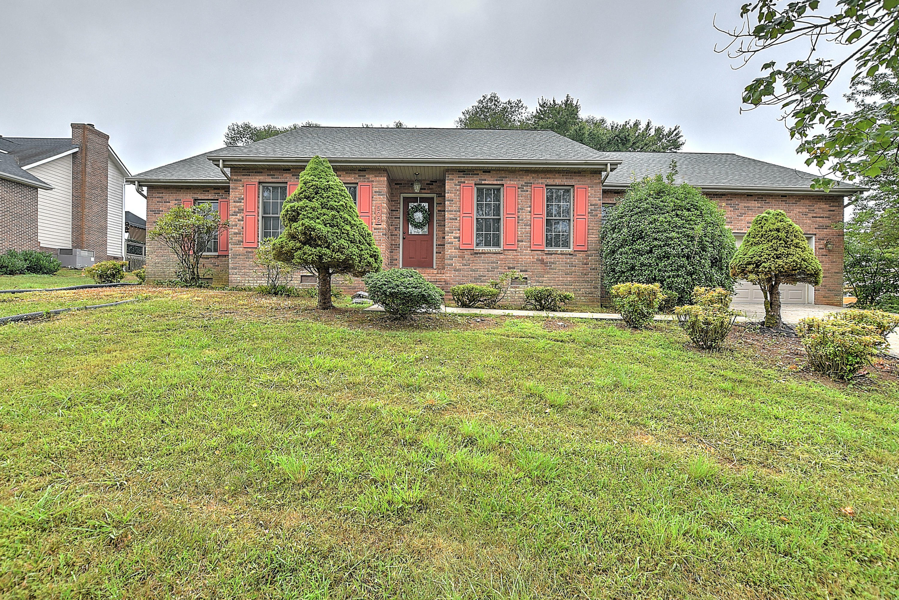 Property Photo:  502 Steeplechase Drive  TN 37601 