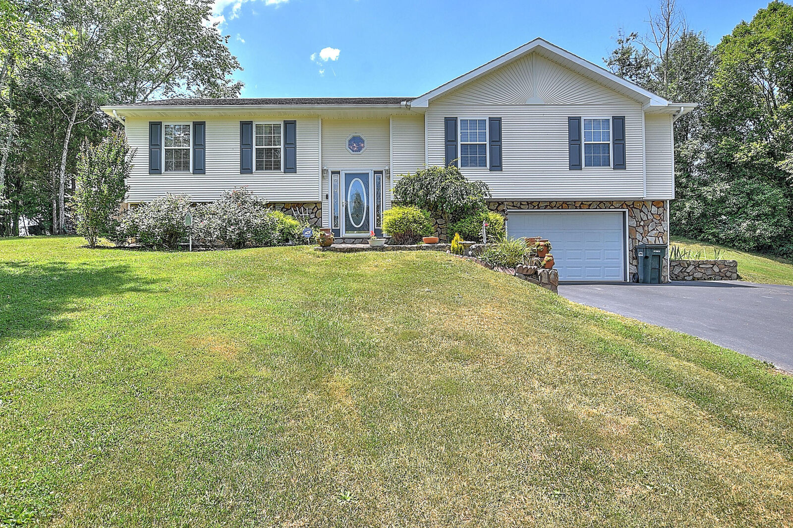 Property Photo: 170 Marshall Lane TN 37743