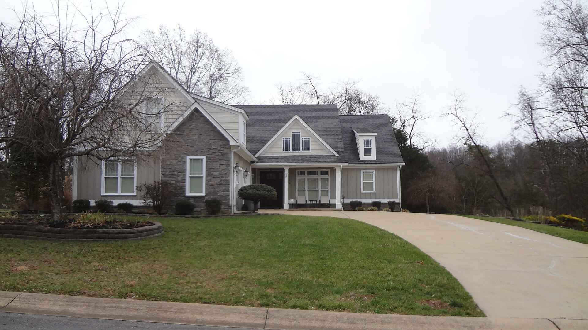 Property Photo:  212 Bedford Circle  TN 37743 