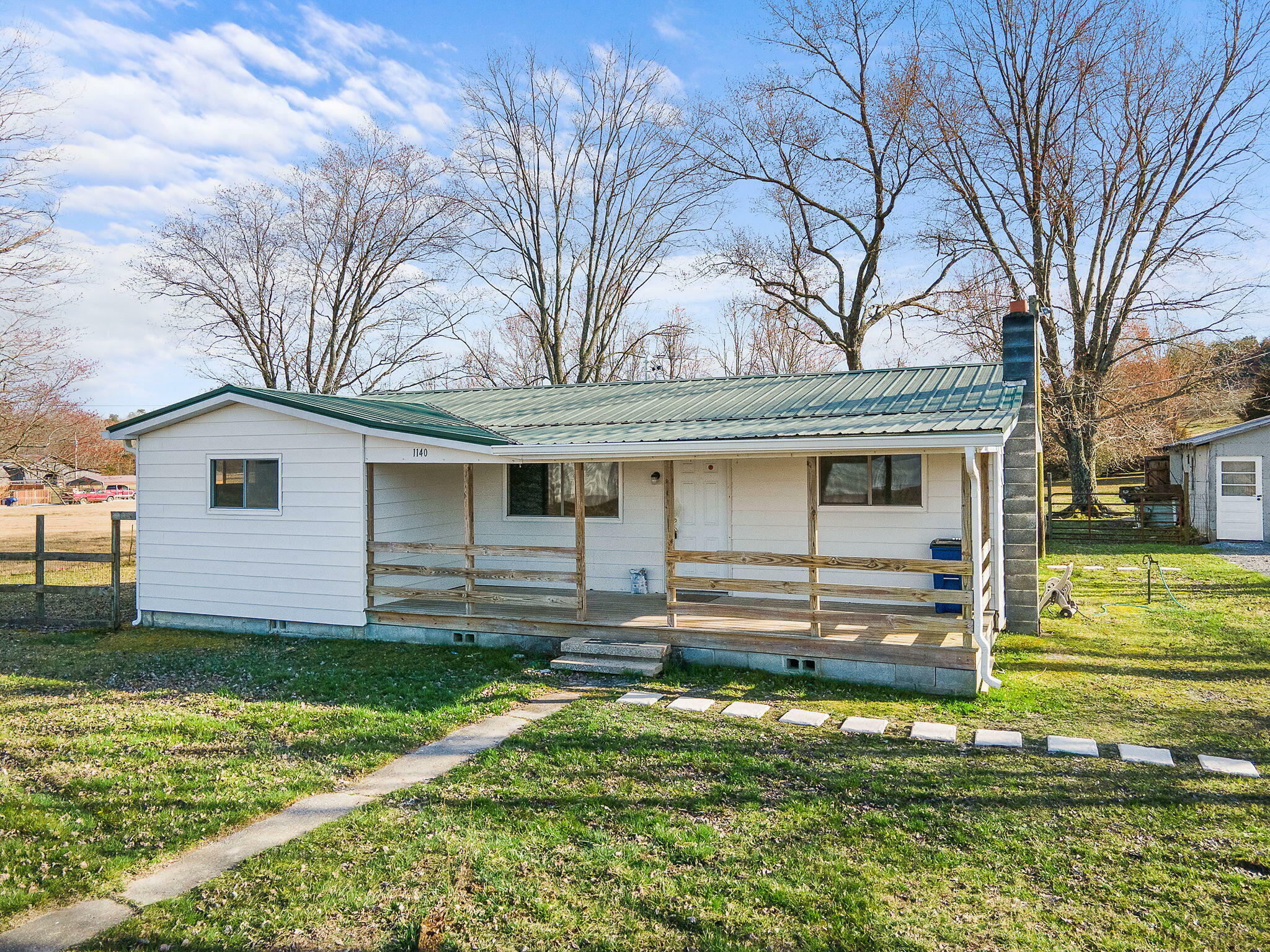 Property Photo:  1140 Yellow Springs Road  TN 37809 