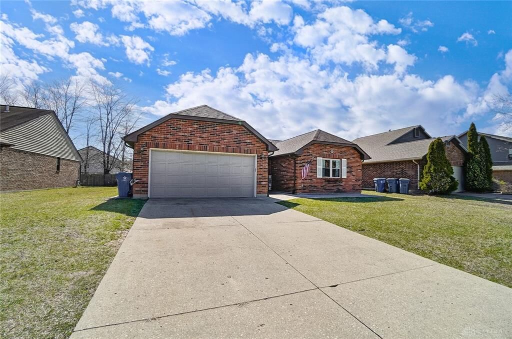Property Photo: 6516 Shull Road OH 45424