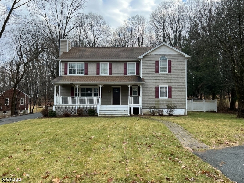 Property Photo:  16 Oak Ln  NJ 07869 