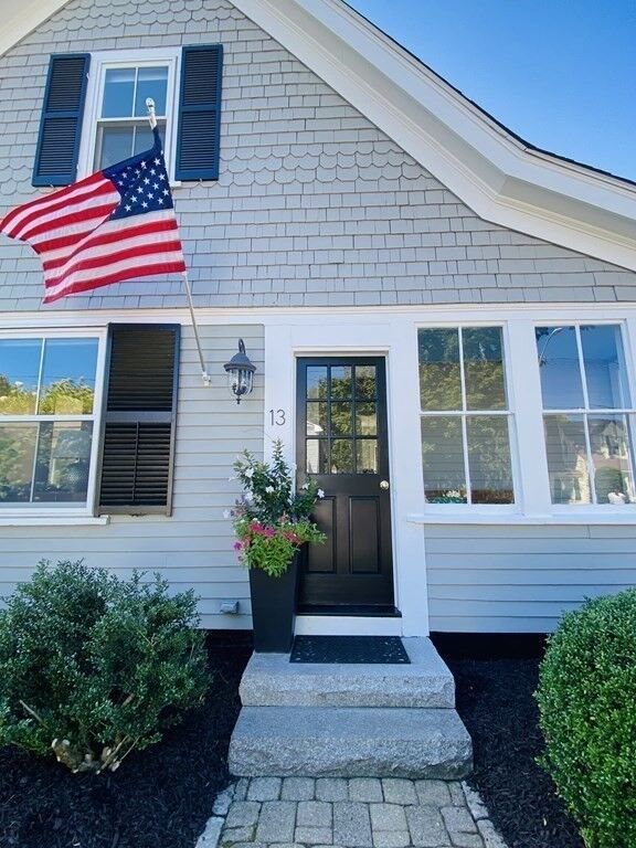 Property Photo:  13 Lake Avenue  MA 01984 