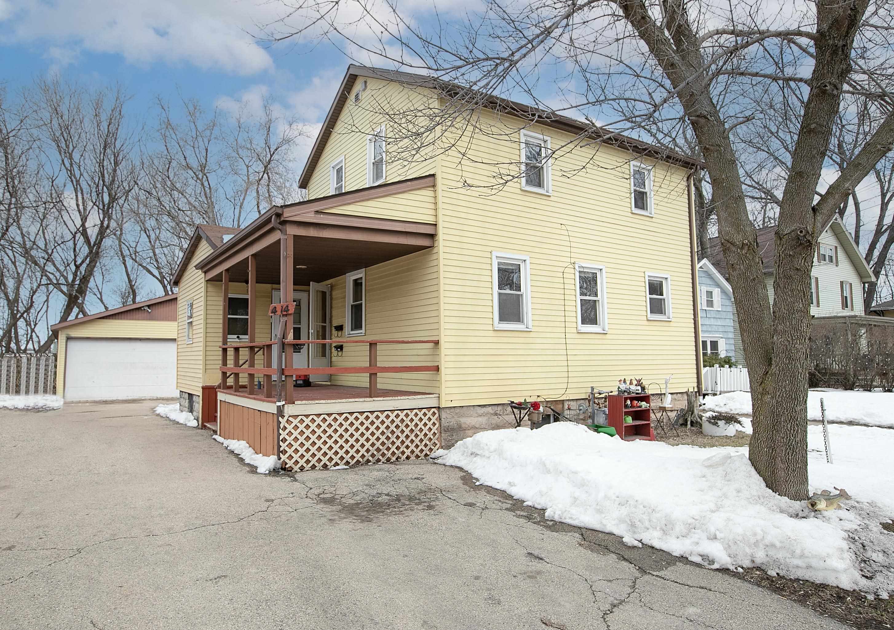 Property Photo:  414 E South River Street  WI 54915 