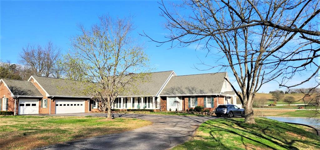 Property Photo: 1043 Eagle View Drive TN 37764