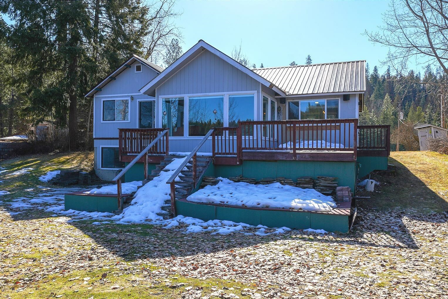 Property Photo:  493 Dilling Dr  WA 99119 