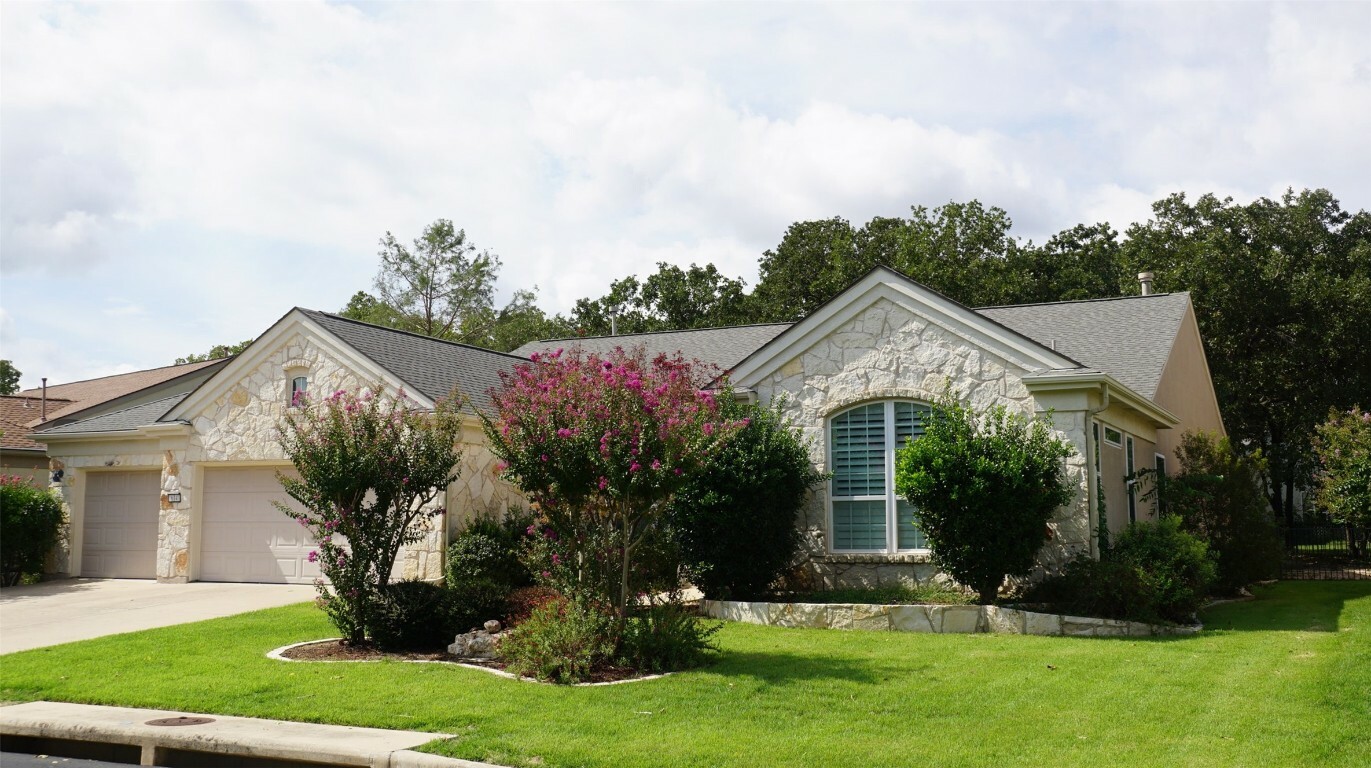 Property Photo:  614 Breezeway Lane  TX 78633 