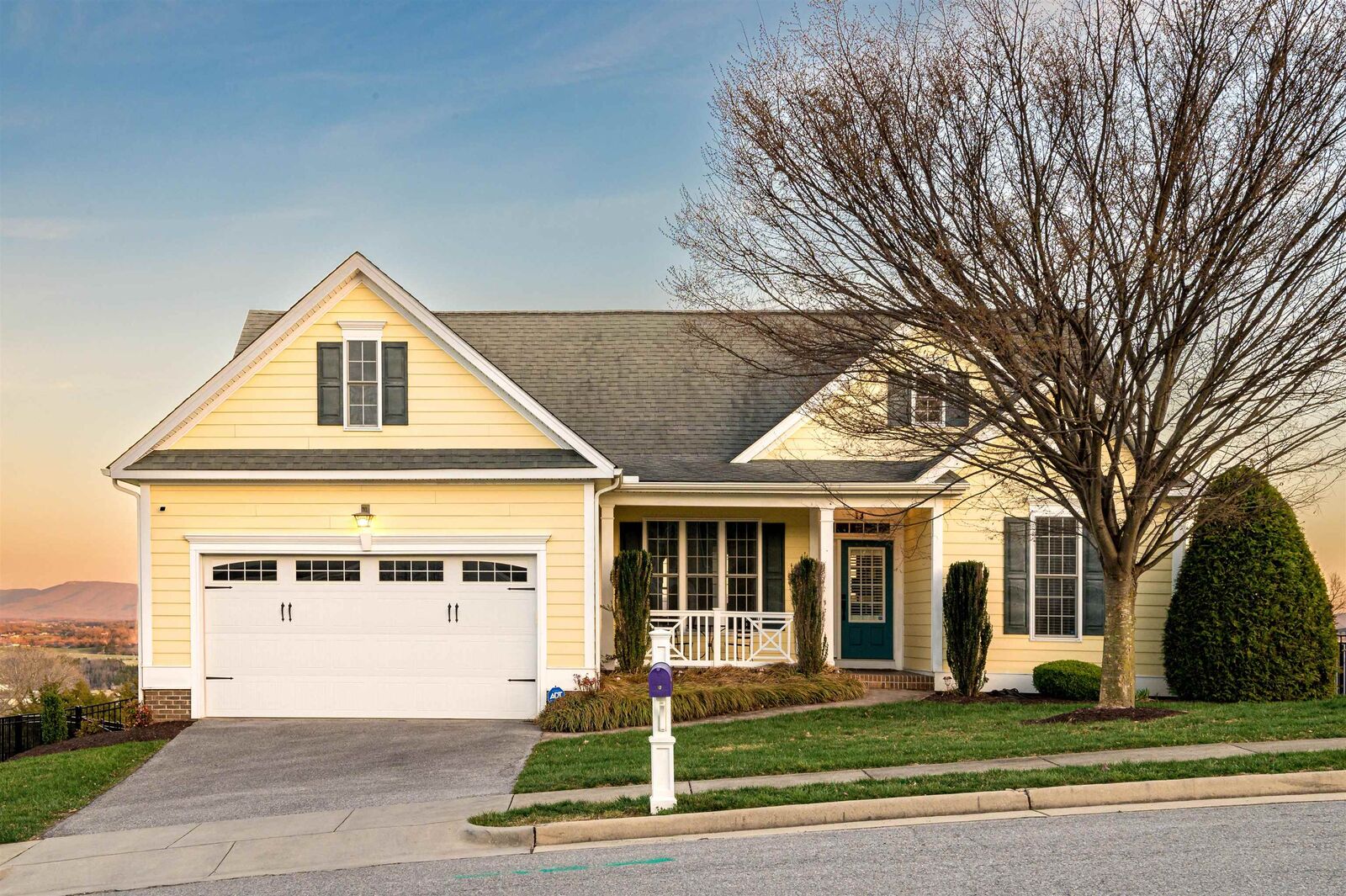 4 bed Staunton home for sale 13 Perryville Ct, Staunton, VA 24401