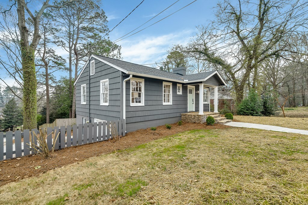 Property Photo:  1005 Brown Street  GA 30720 