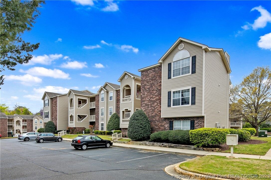 Property Photo:  2701 Preston Woods Lane 3  NC 28304 