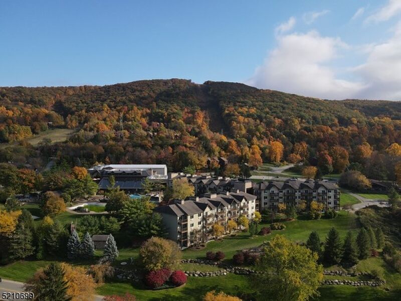 Property Photo: 2 Chamonix Dr Unit 425 NJ 07462