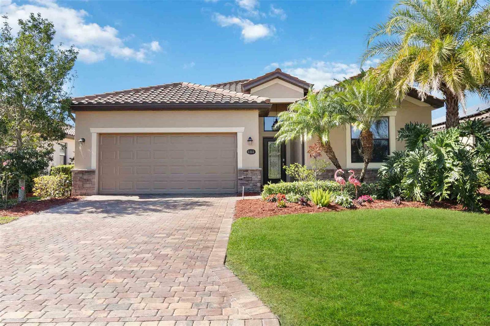 Property Photo:  6866 Willowshire Way  FL 34212 