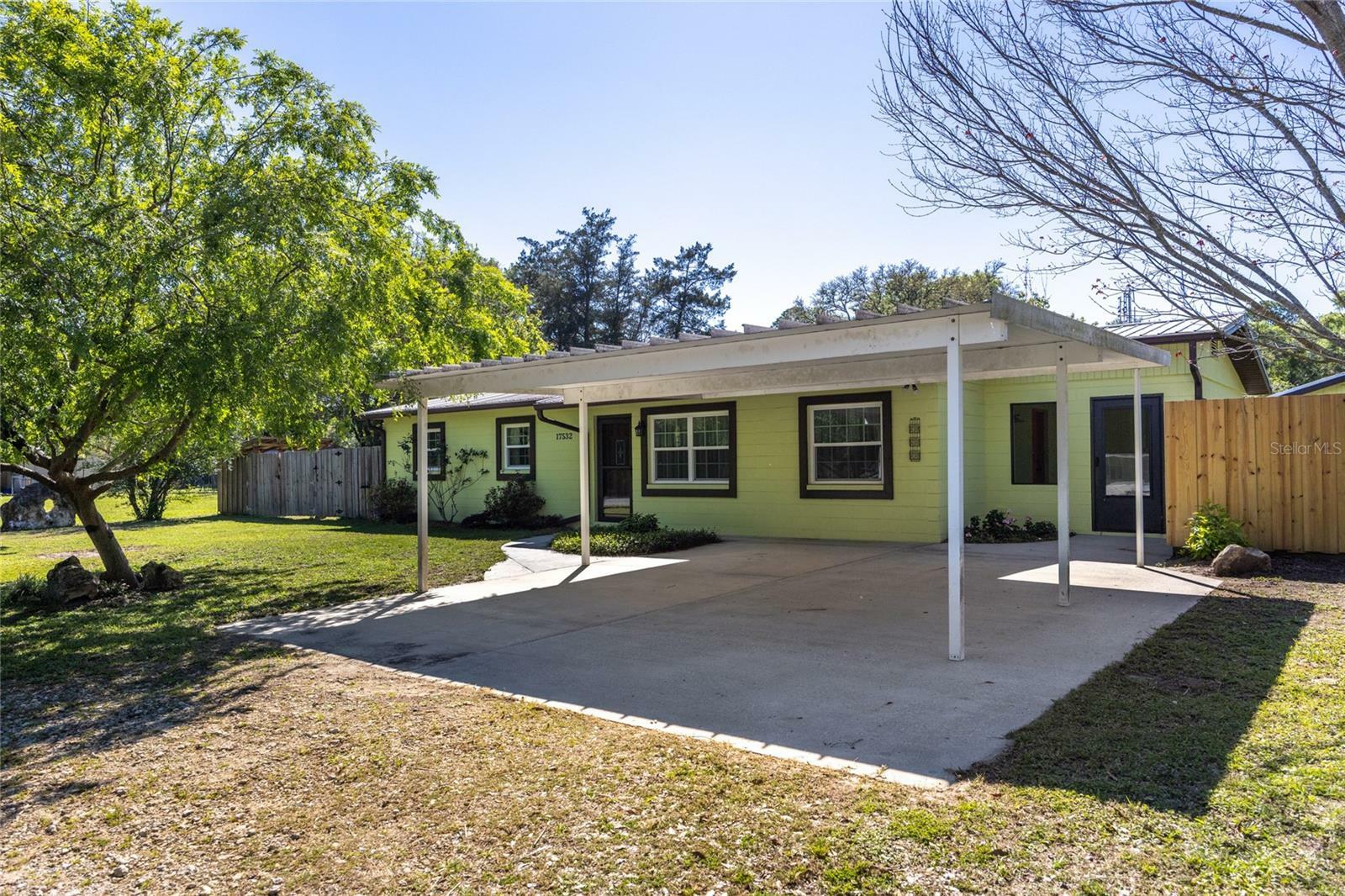 Property Photo:  17532 NW 241st Street  FL 32643 