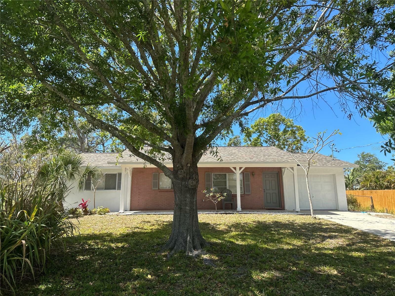 Property Photo:  730 Orchard Lane  FL 34223 