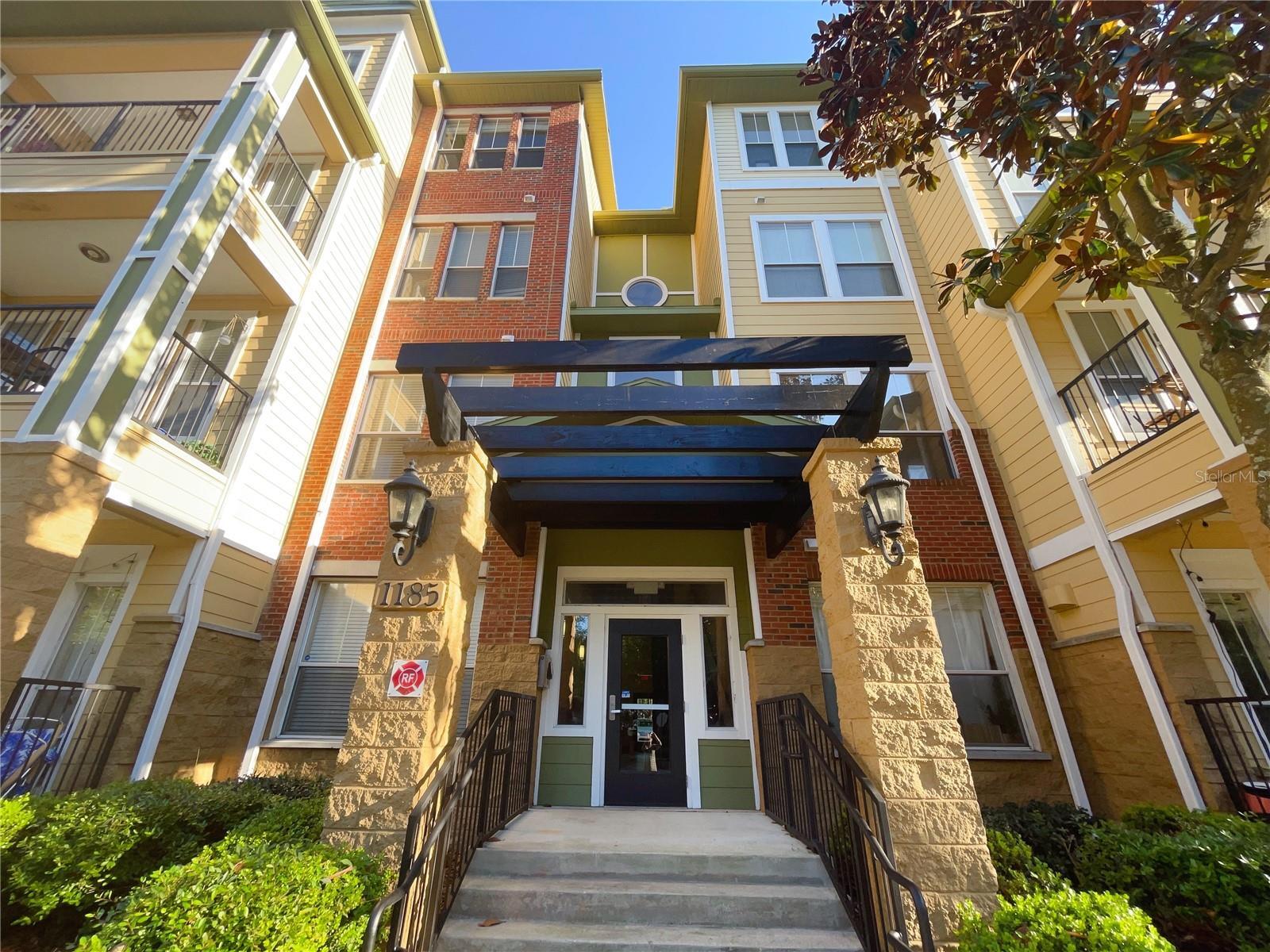 Property Photo: 1185 SW 9th Street 309 FL 32601