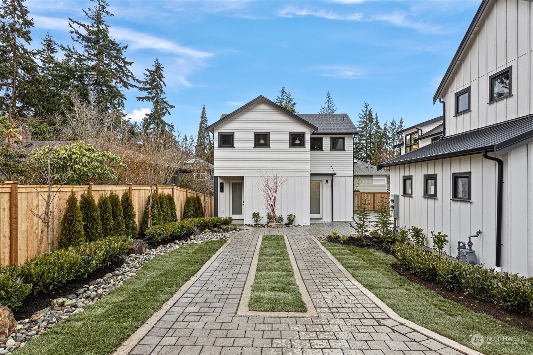 Property Photo: 7535 126th Avenue NE WA 98033