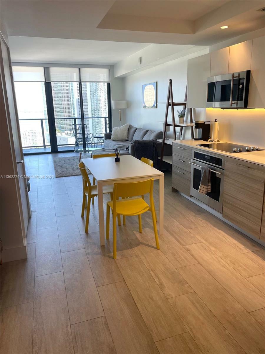 Property Photo: 121 NE 34th St 2606A FL 33137