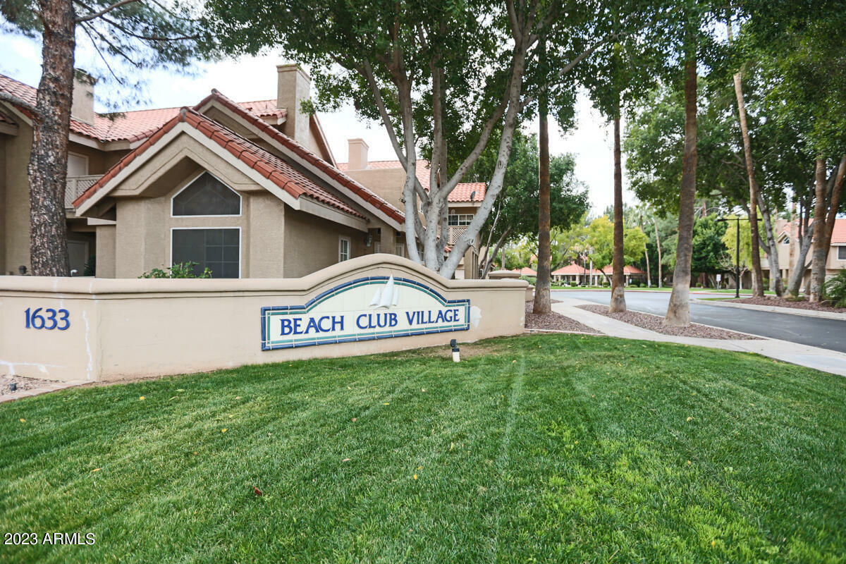 Property Photo:  1633 E Lakeside Drive 23  AZ 85234 