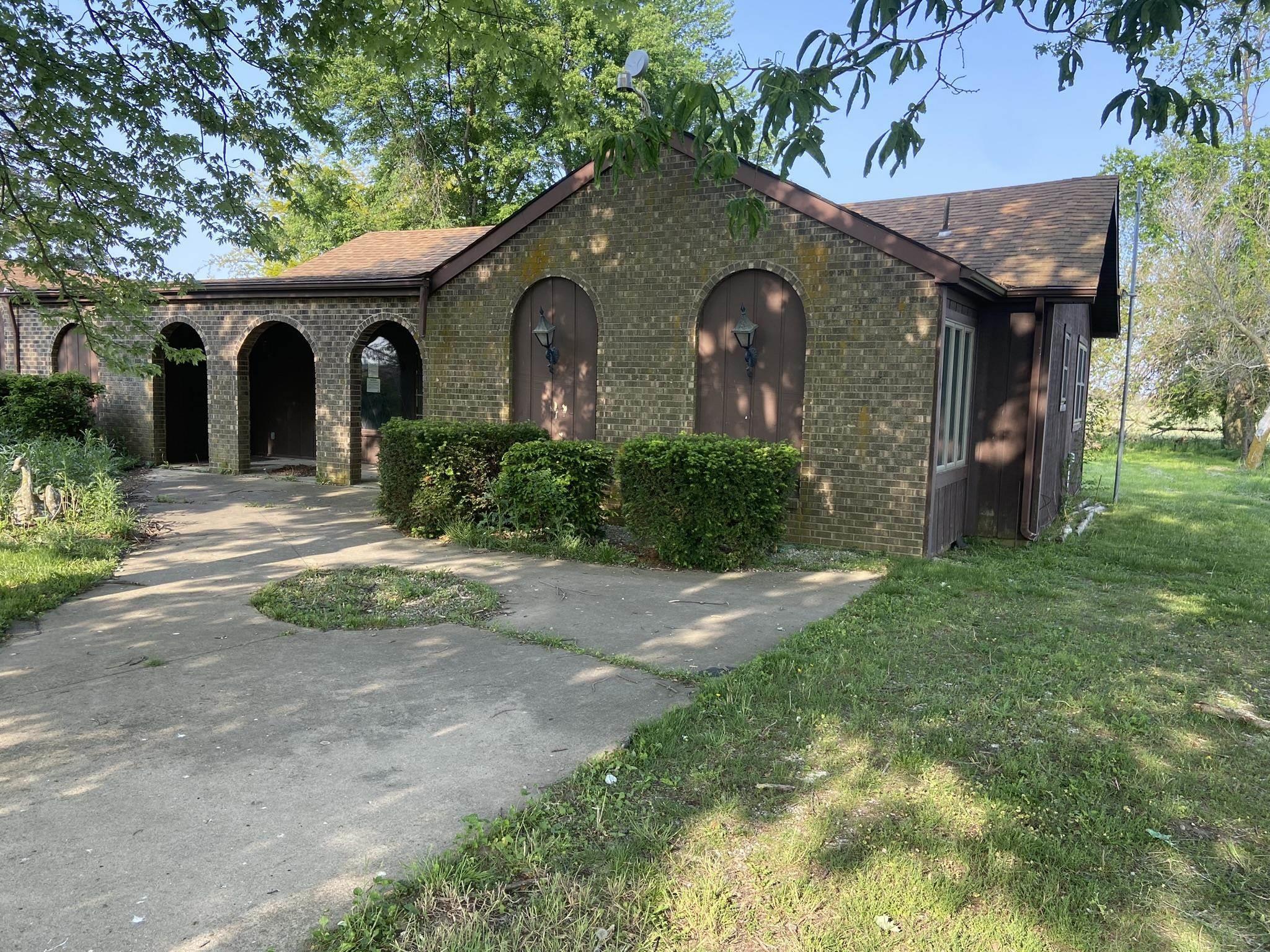Property Photo:  18050 N State Road 13  IN 46036-8759 