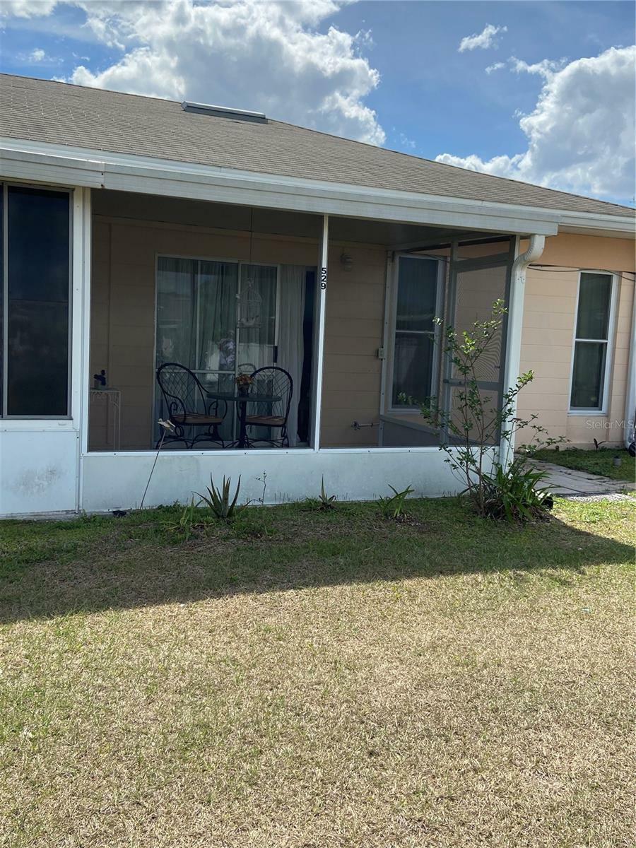 Property Photo: 529 Club Circle FL 33854