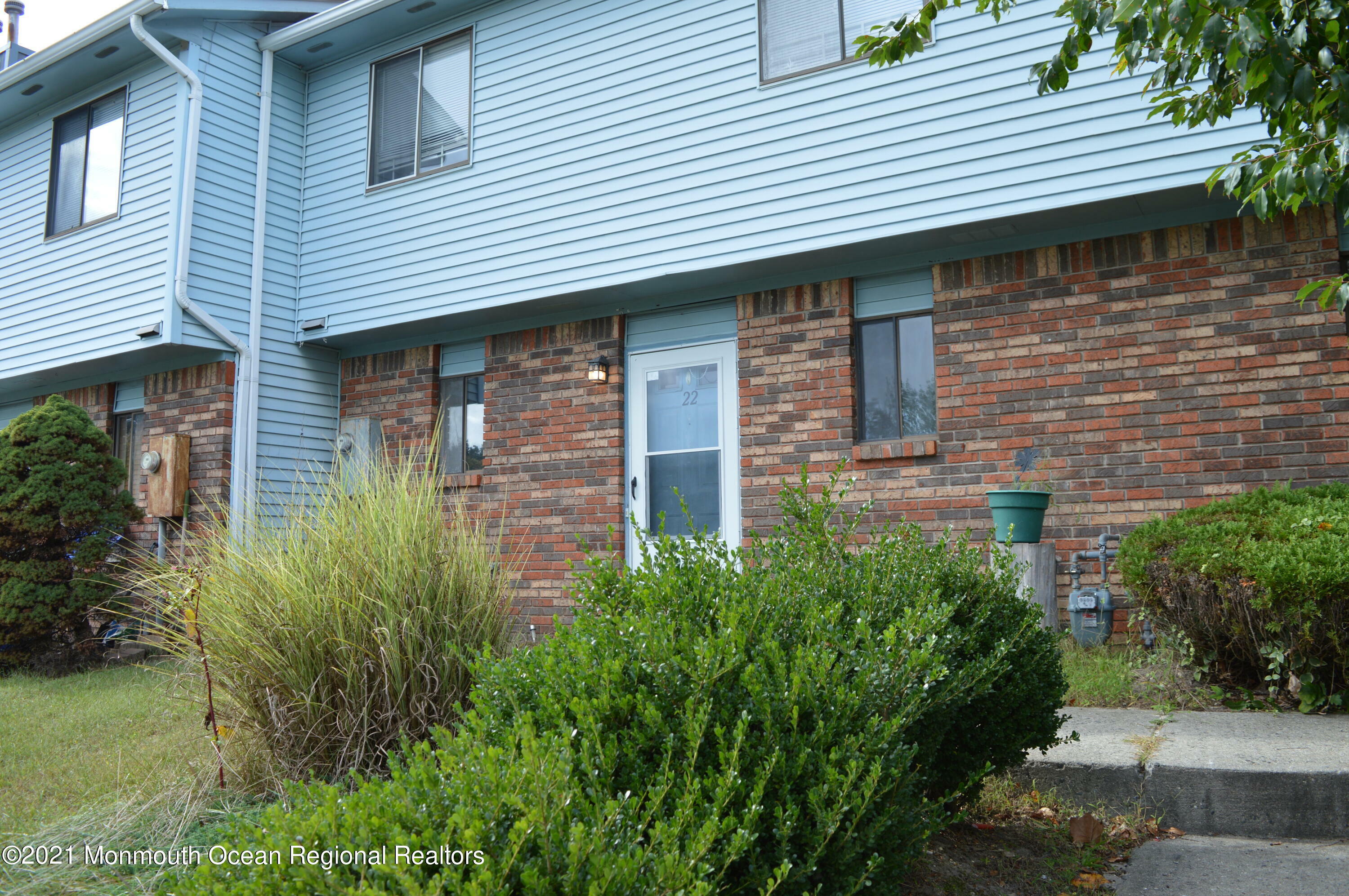 Property Photo:  22 Alec Drive 1000  NJ 07731 