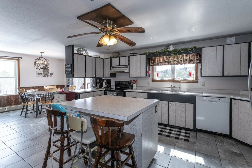 Property Photo: 213 Williamsburg Rd MA 01098