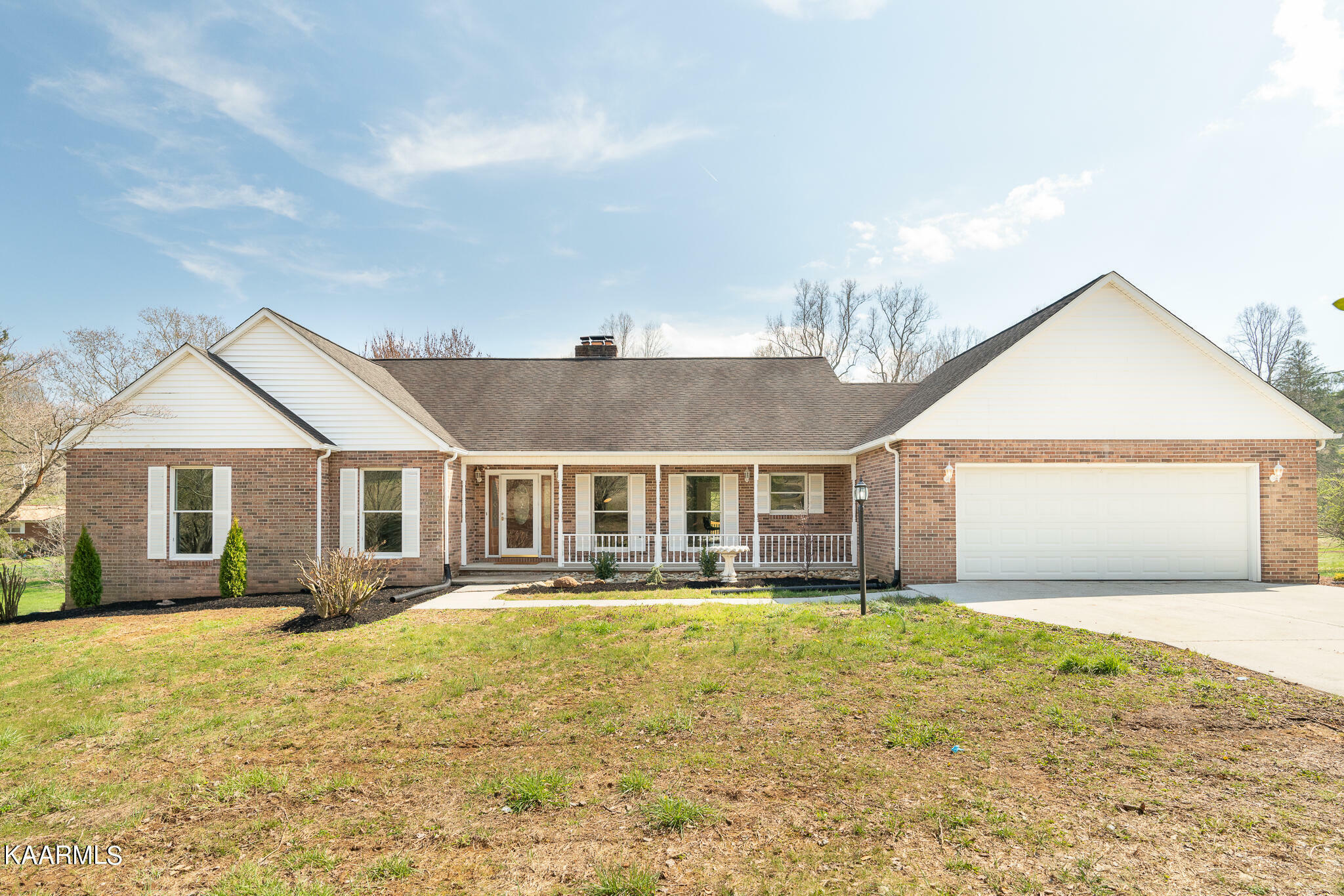 Property Photo:  326 Middlesboro Rd  TN 37766 