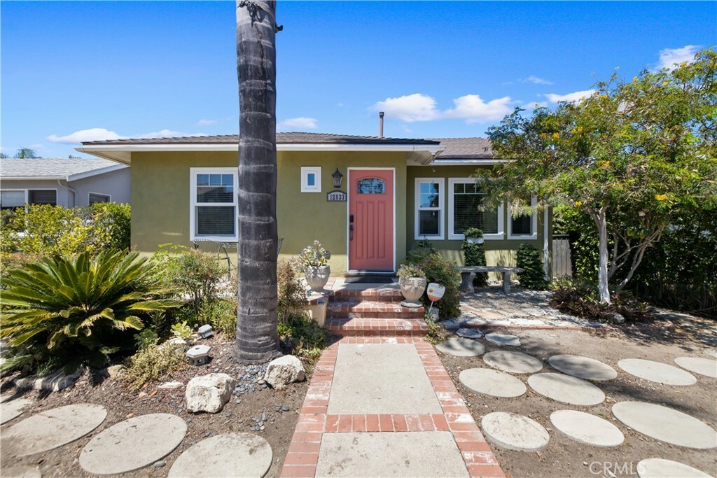 Property Photo:  12833 Gilmore Avenue  CA 90066 