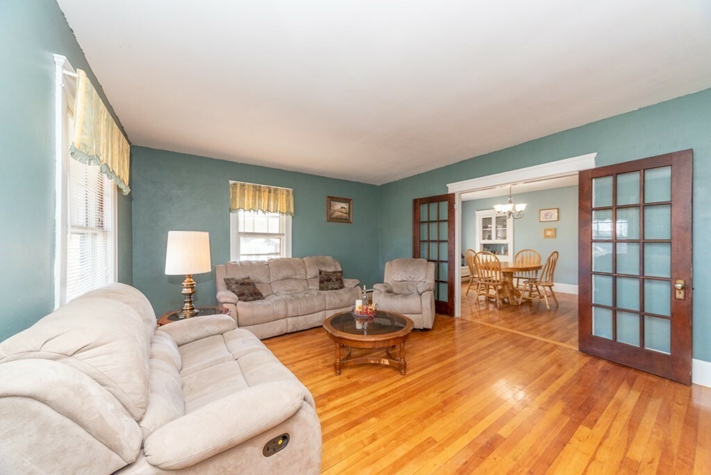 Property Photo:  55 Oneida Avenue  MA 01606 