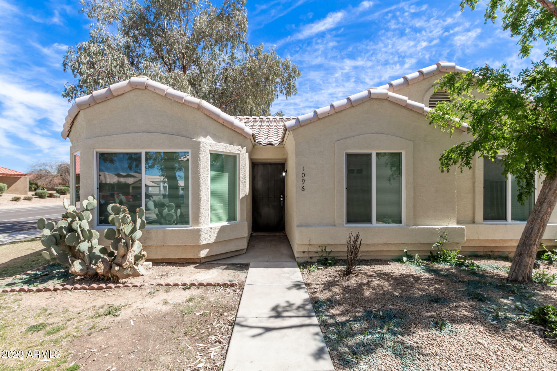 Property Photo:  8520 W Palm Lane 1096  AZ 85037 