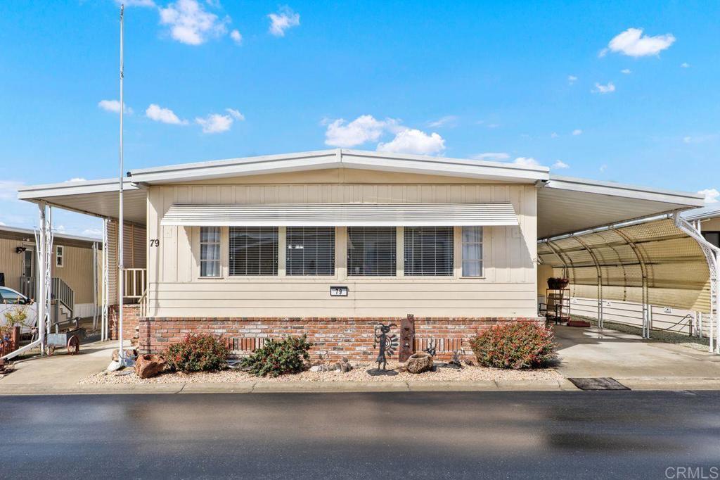 Property Photo:  1506 Oak Dr, 79  CA 92084 