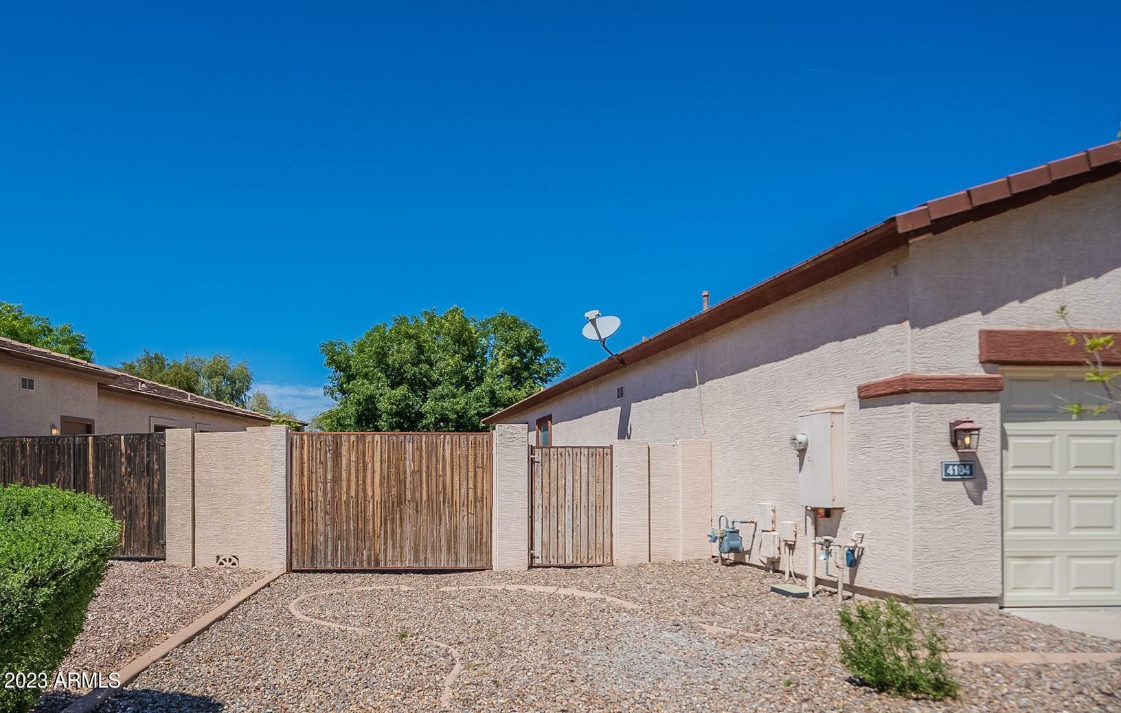 Property Photo: 4104 E Reins Road AZ 85297