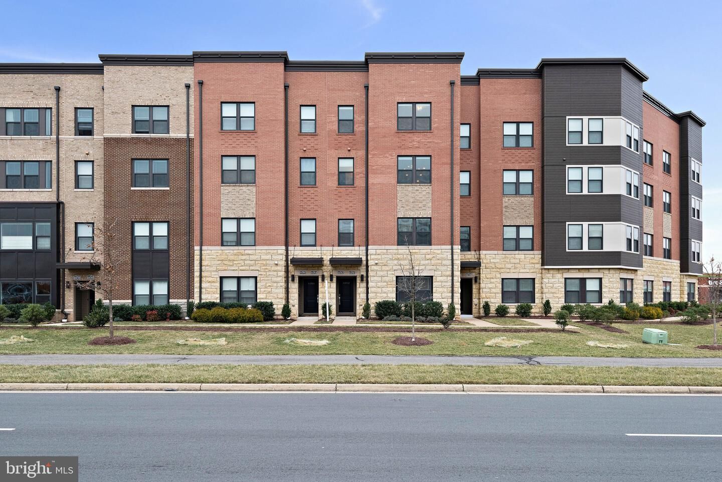 Photo de la propriété:  44742 Tiverton Square  VA 20147 