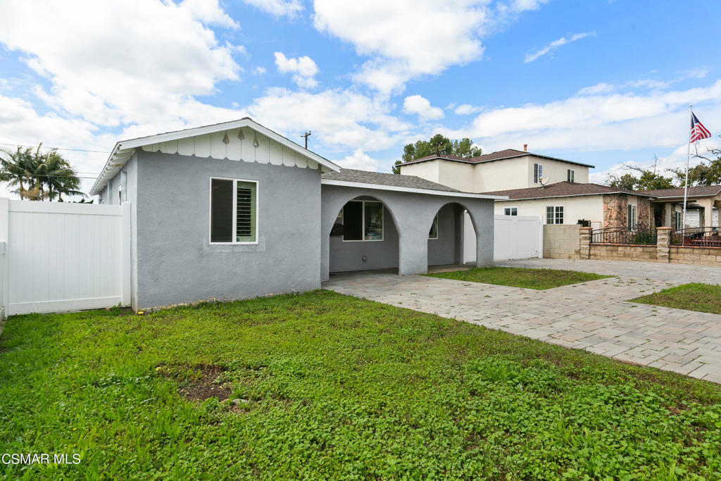 Property Photo:  409 N Valencia Street  CA 90631 