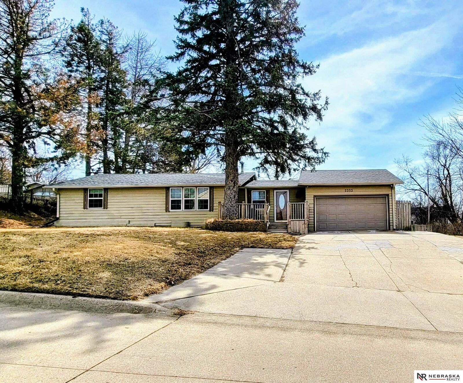 Property Photo: 5353 R Street NE 68117