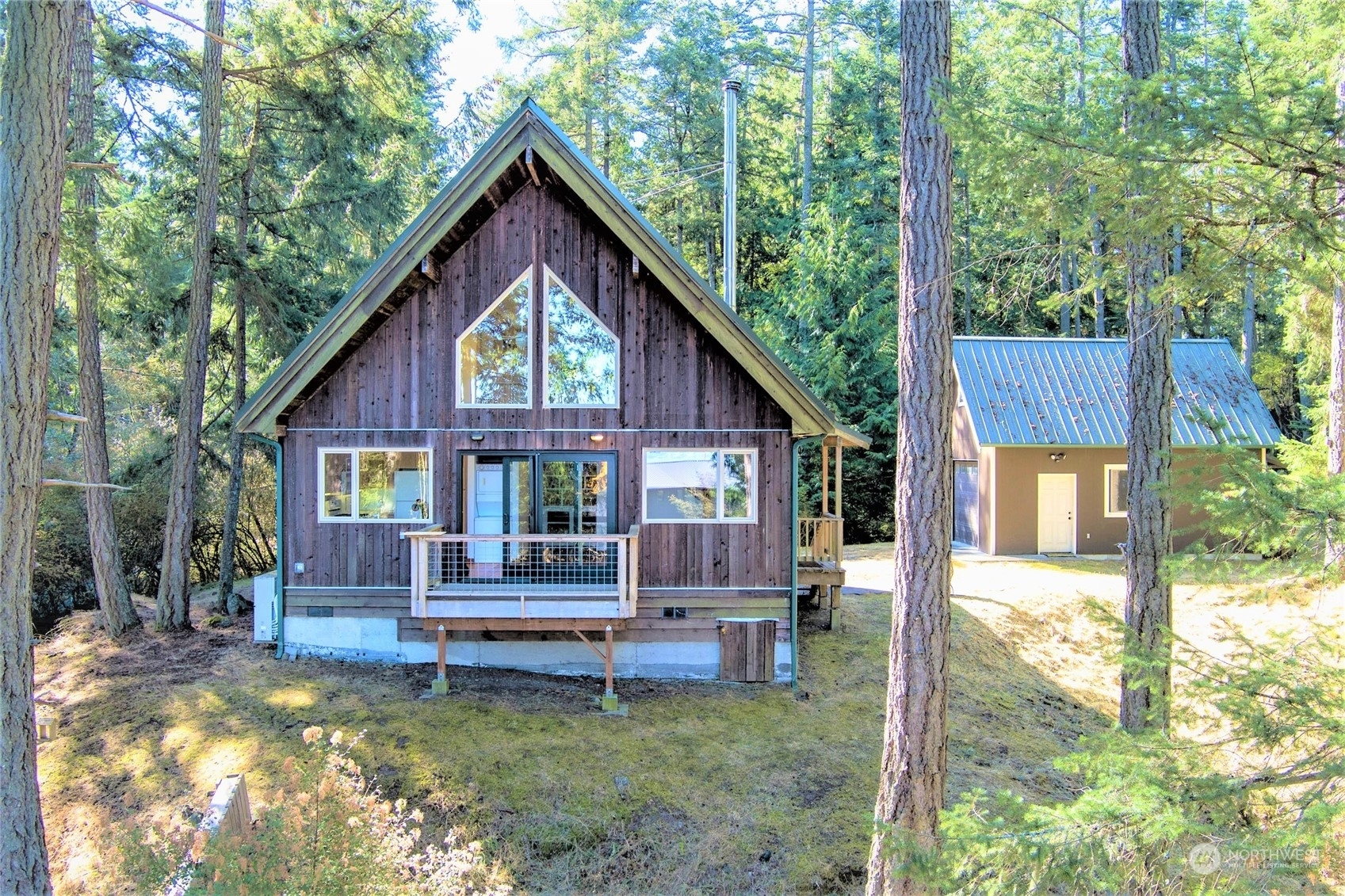 Property Photo:  47 Outlook Lane  WA 98250 