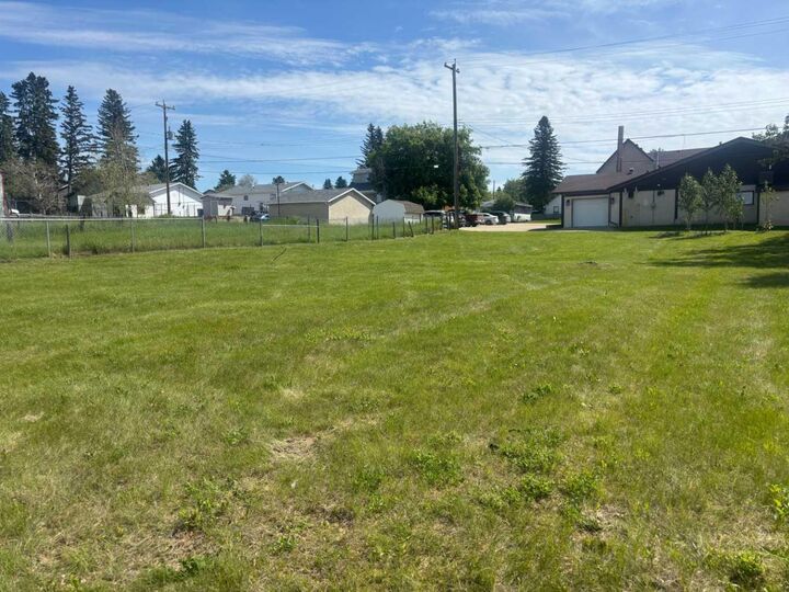 Property Photo: 49 Street 4807 4809 AB T4T 1A3