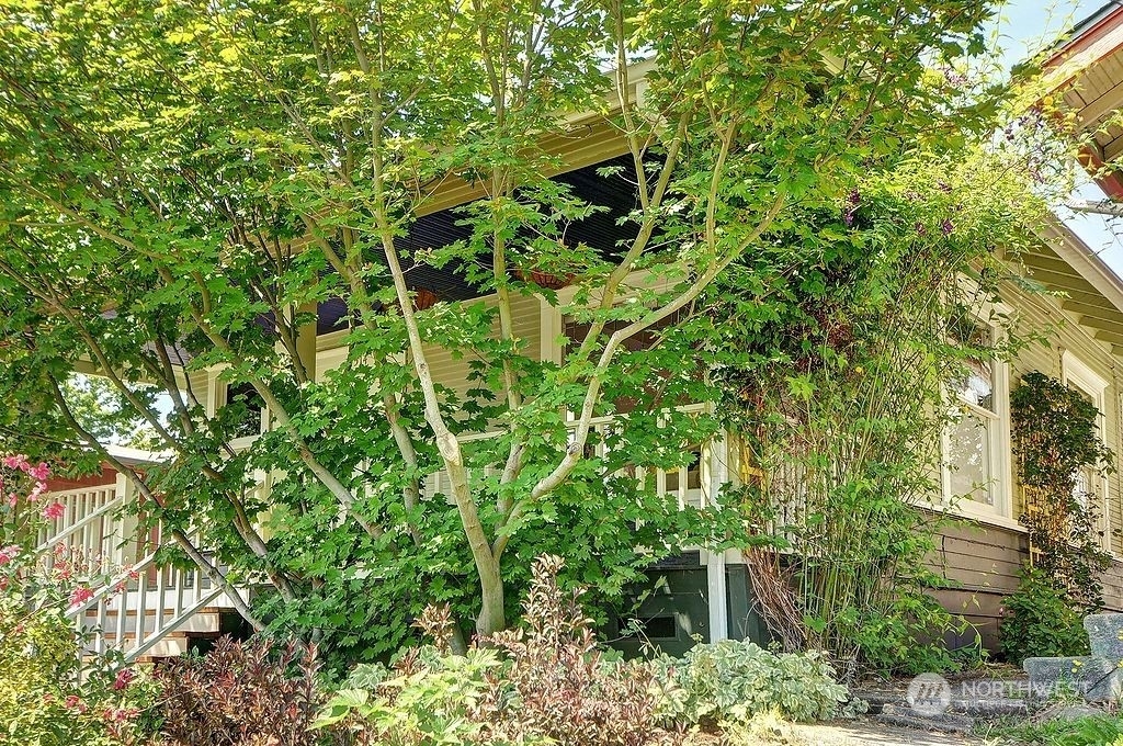 Property Photo:  4514 S Mead Street  WA 98118 