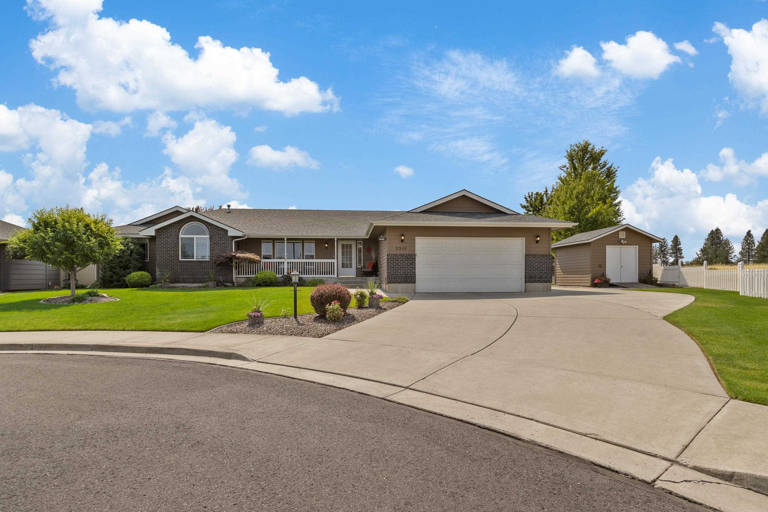 Property Photo: 5511 W Brookfield Ave WA 99208