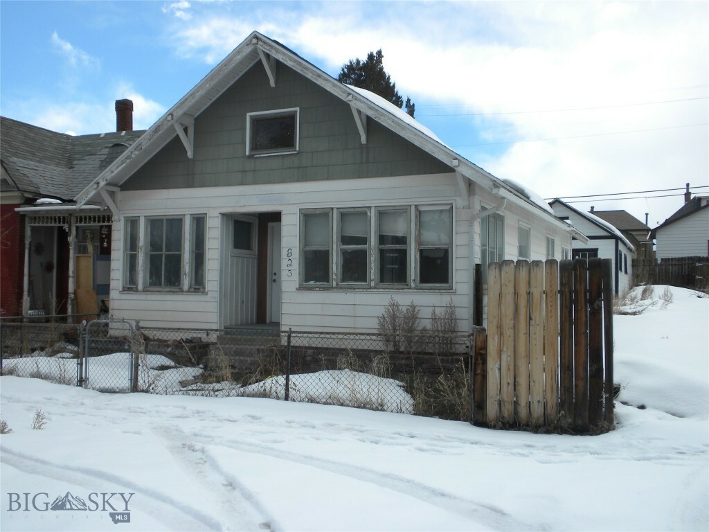 Property Photo:  823 Placer  MT 59701 