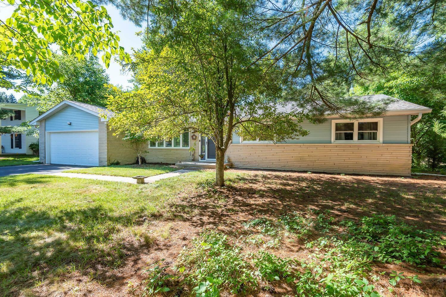 Property Photo:  1708 E Windsor Drive  IN 47401 