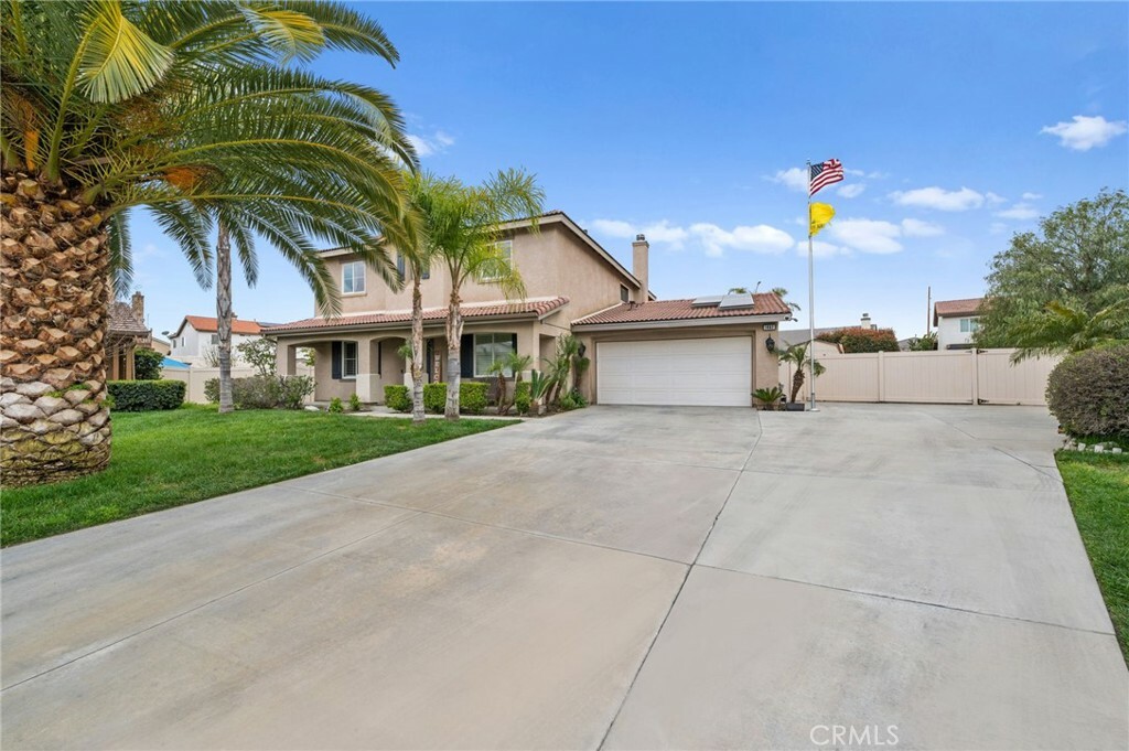 Property Photo:  1462 Willowstone Court  CA 92582 