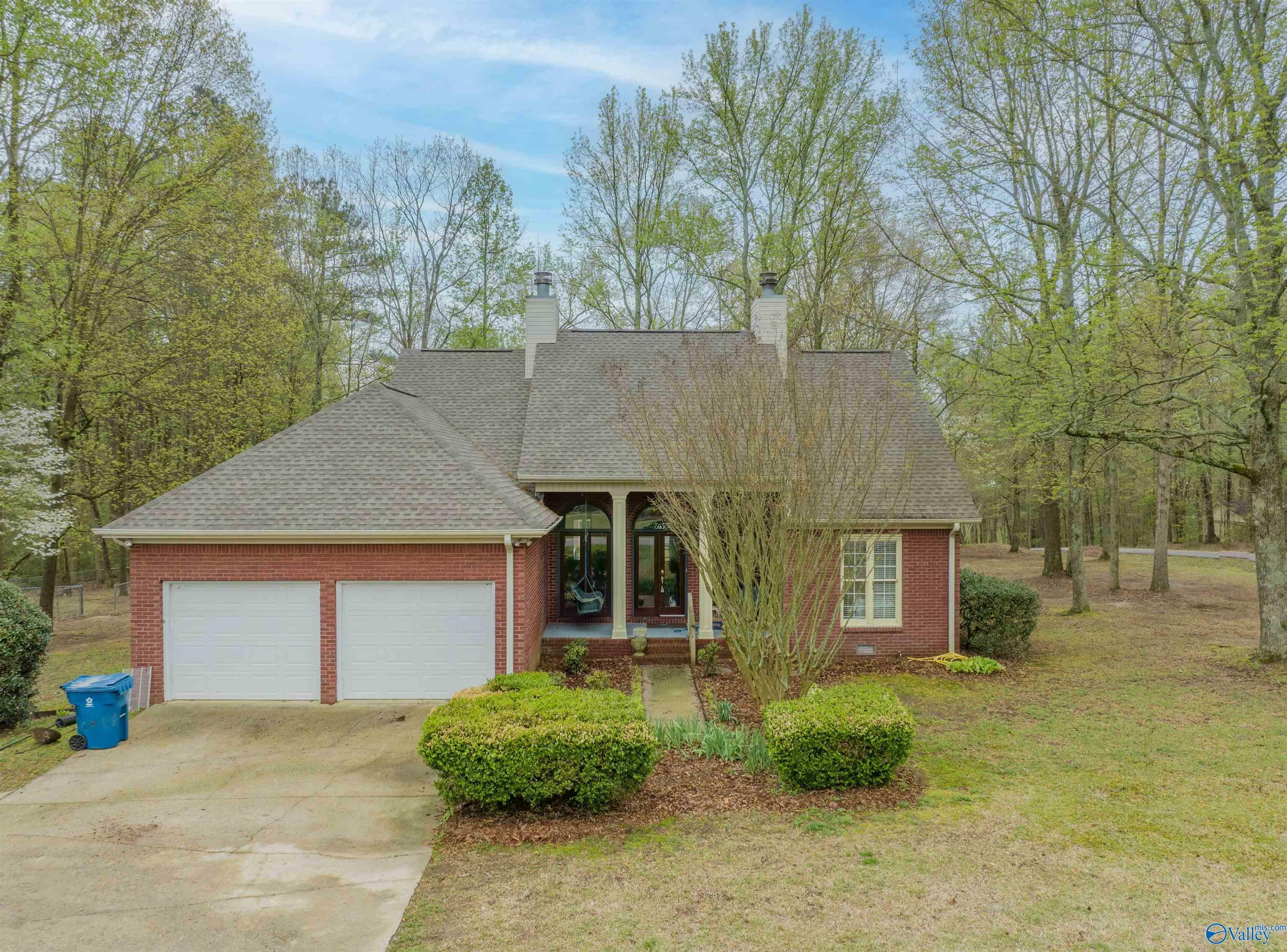 Property Photo:  1010 Dana Drive SE  AL 35016 