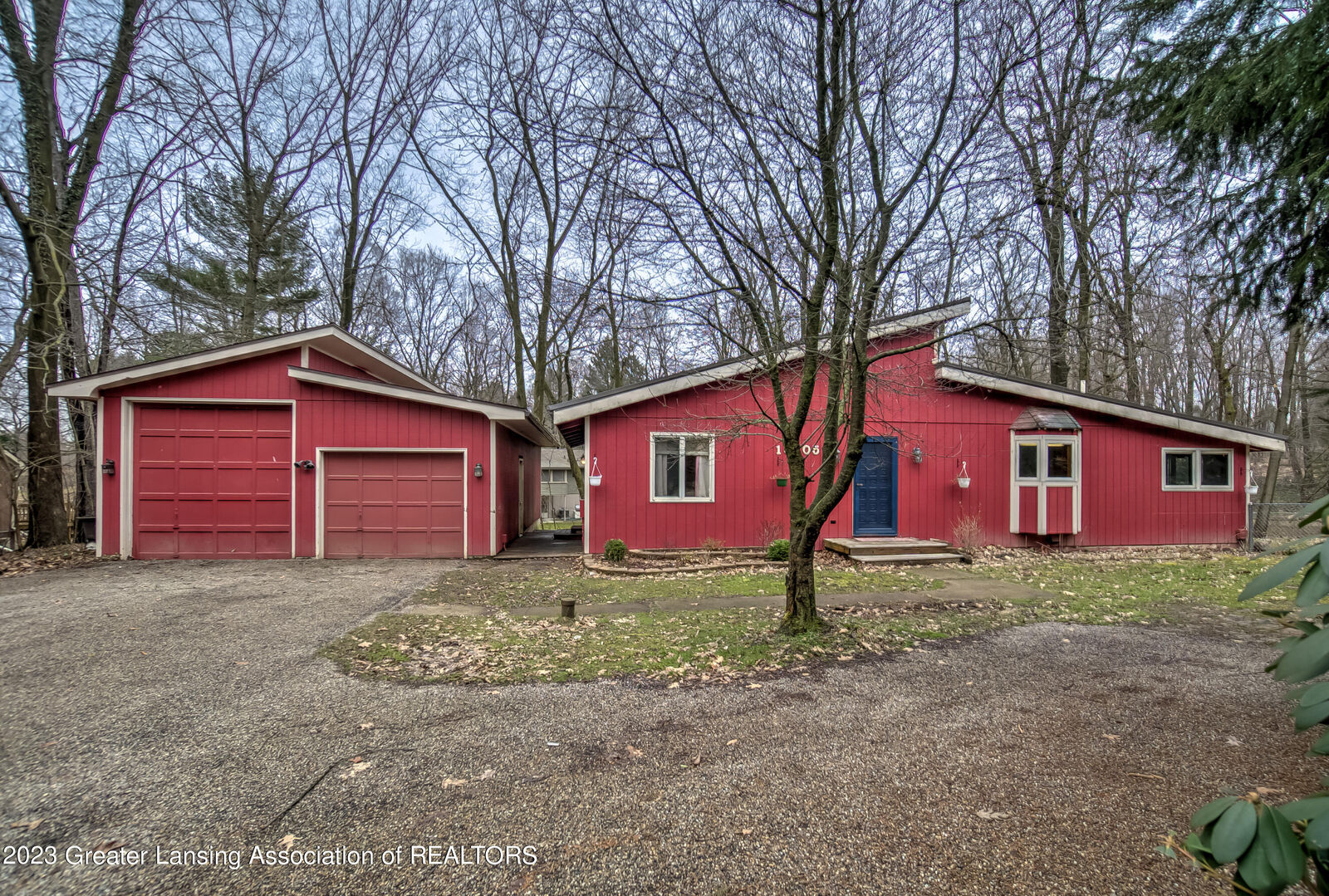 Property Photo: 13405 Bancroft Drive MI 48837