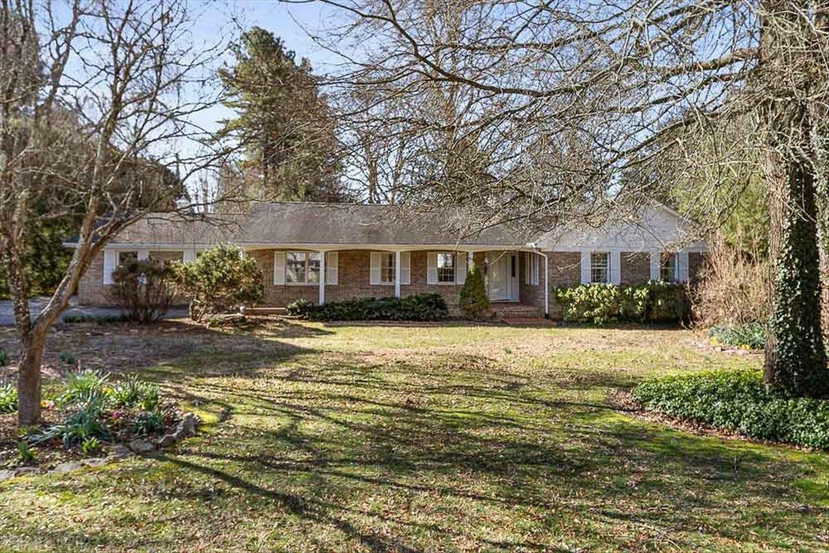 Property Photo:  503 Southgate Drive  VA 24060 