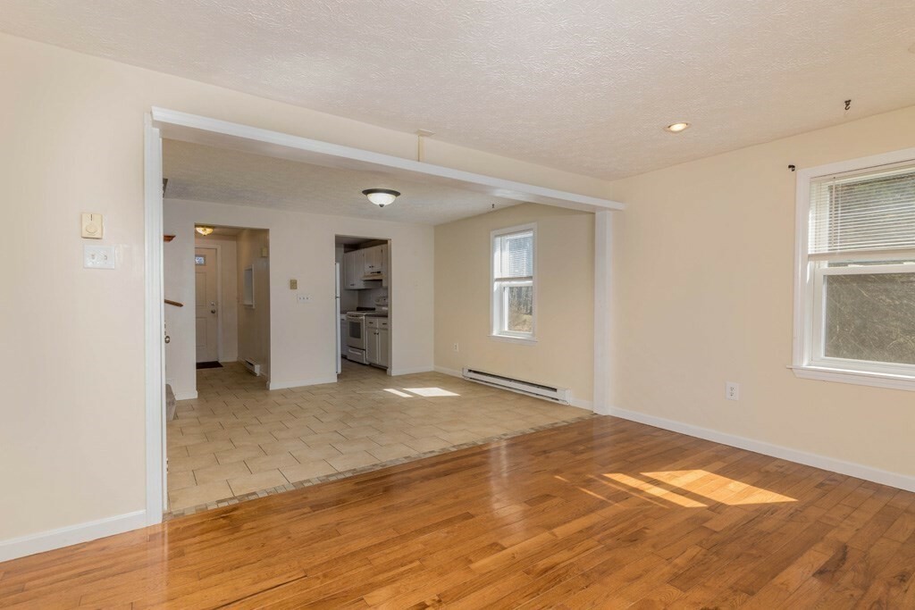 Property Photo: 23 Olde Colonial Drive 1 MA 01440