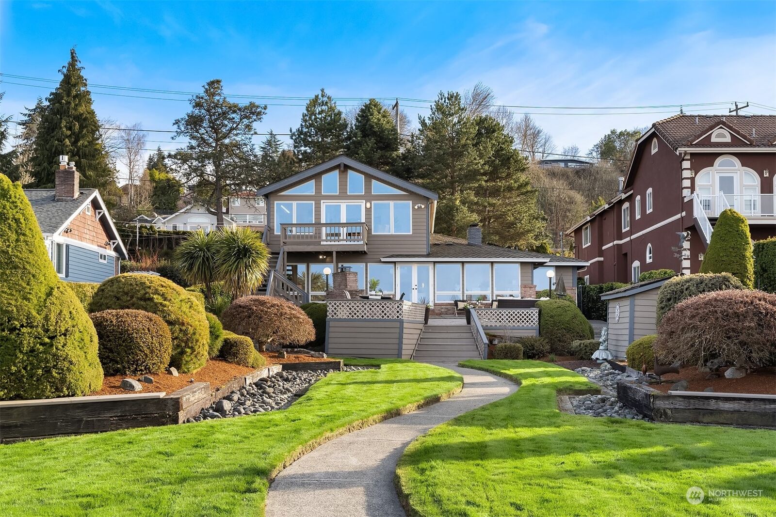 5 bed Seattle home for sale 10106 Rainier Avenue S, Seattle, WA 98178