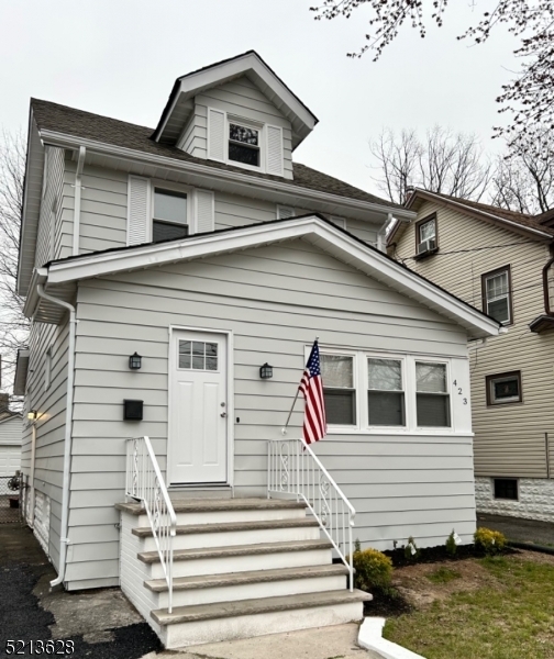 Property Photo:  423 Drake Ave  NJ 07203 