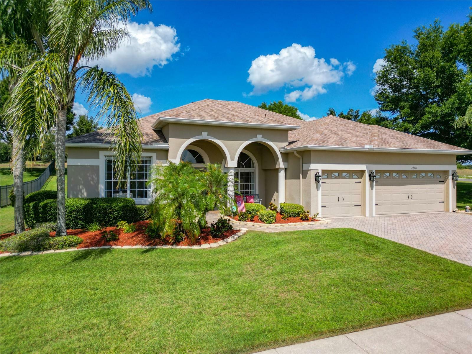 Property Photo:  23633 Valderama Ln  FL 32776 